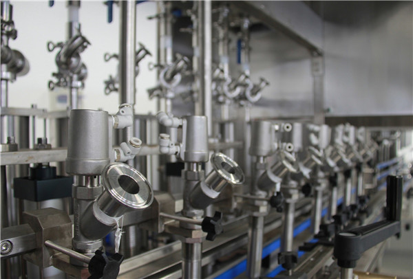 Stroj za punjenje jestivim bocama visokih performansi